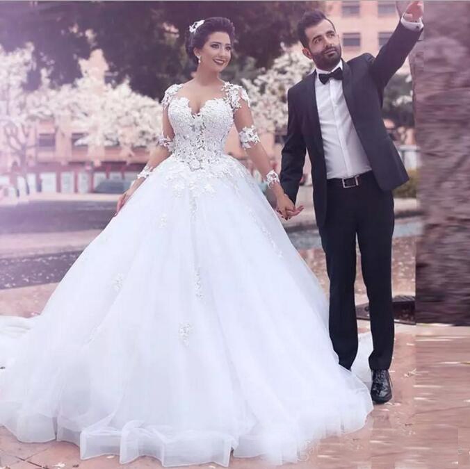 Wholesale Elegant Fashion Wedding Dress With Super Material and Workmanship Long Tail Floor Style Custom size