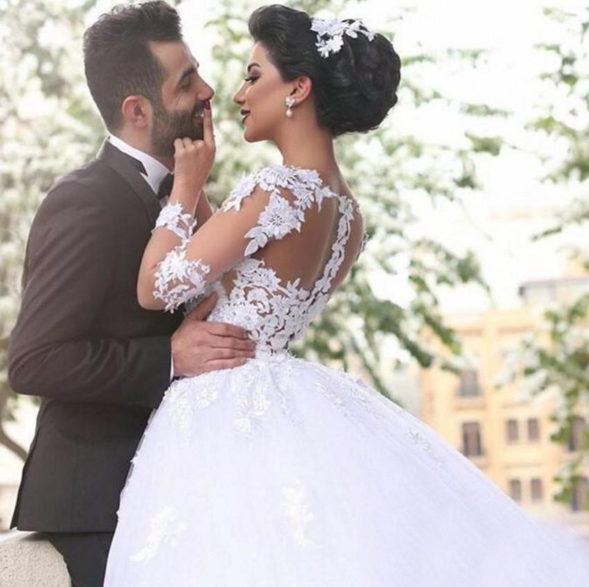 Wholesale Elegant Fashion Wedding Dress With Super Material and Workmanship Long Tail Floor Style Custom size