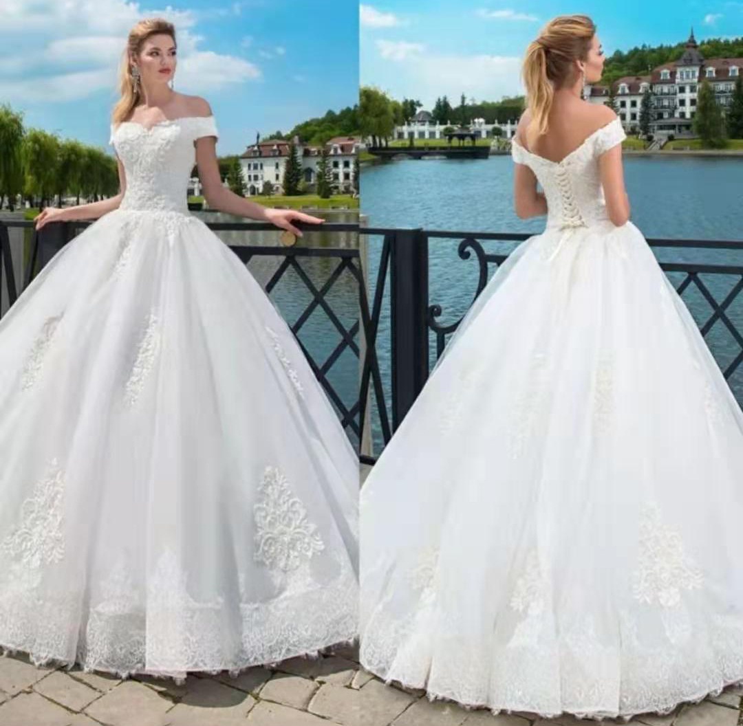 Modest High Neck Long Sleeve Floor Length Custom Long Formal Bridal Dubai Muslim Bridal Wedding Dress