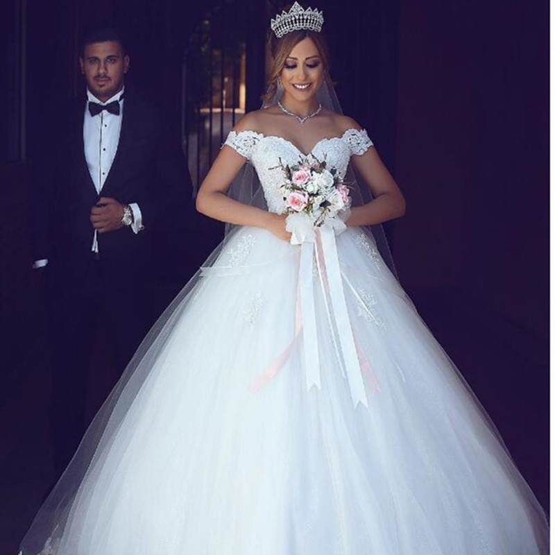 Crystal Waist Luxury Lace Ball Gown Wedding Dresses Long tailed white wedding dress