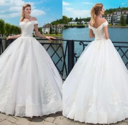 Modest High Neck Long Sleeve Floor Length Custom Long Formal Bridal Dubai Muslim Bridal Wedding Dress
